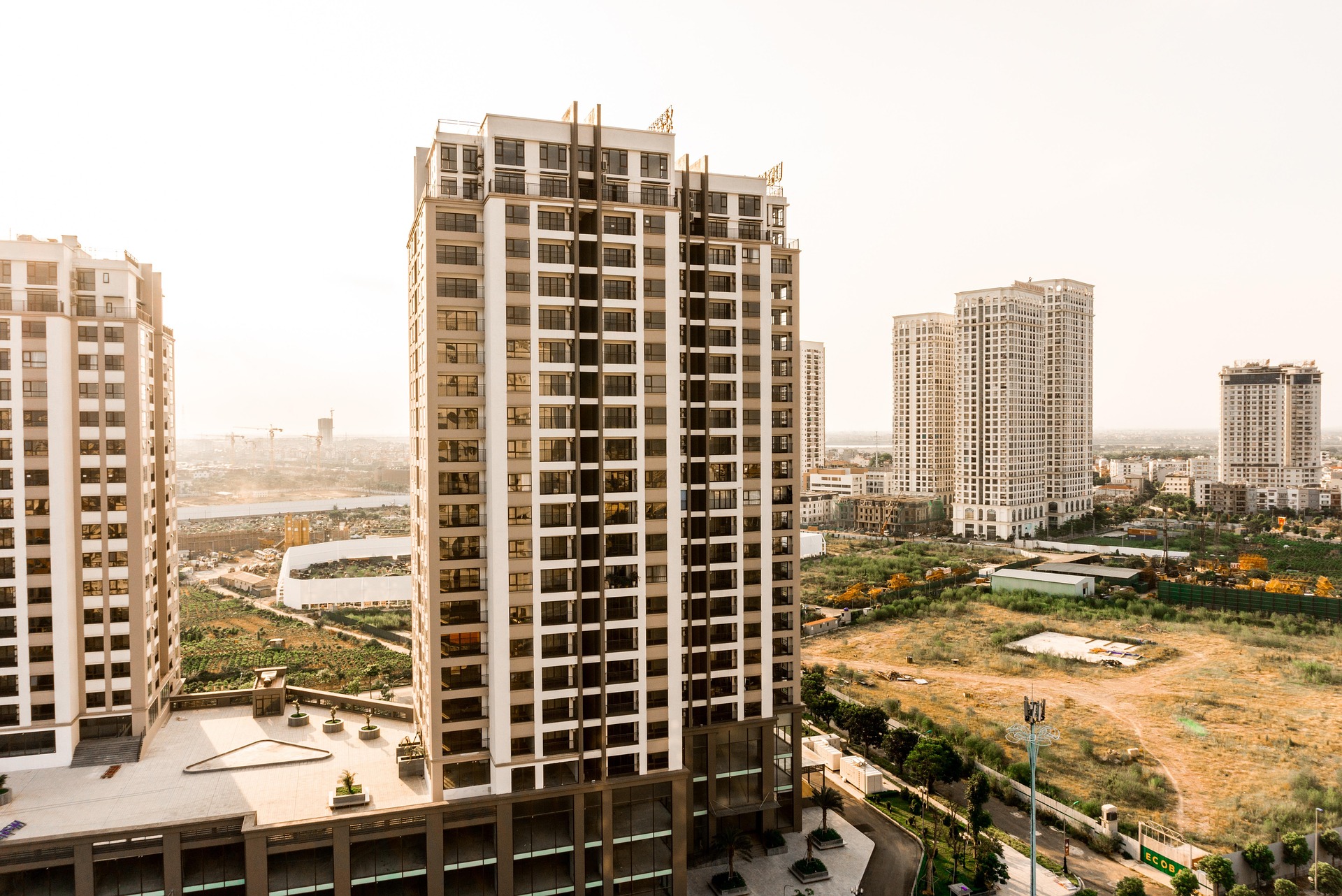 condominium-6377940_1920